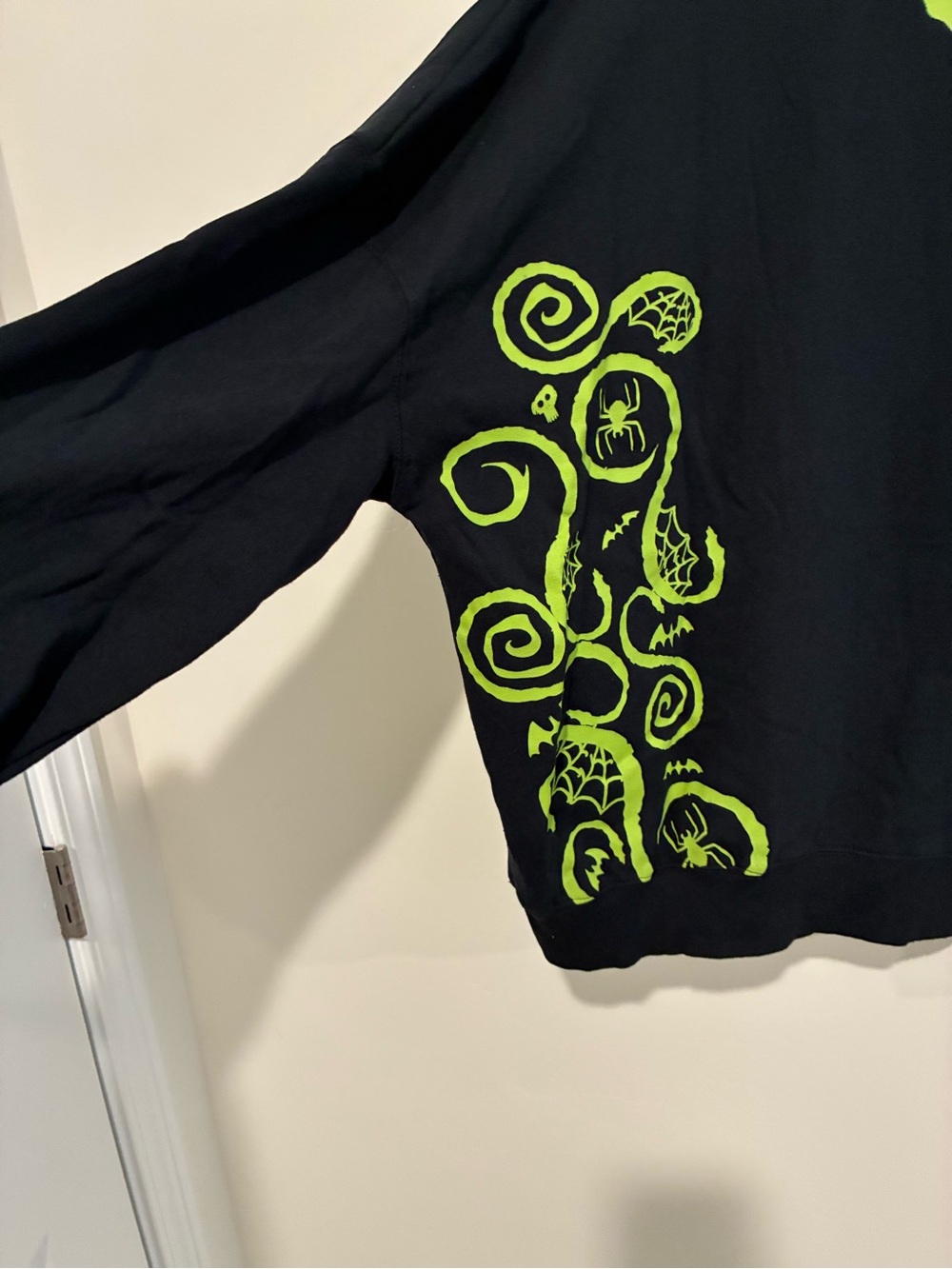 Beetlejuice Graphic Crewneck Sweatshirt - Black size xl - Picture 4 of 7